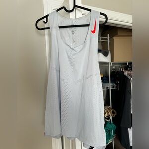 Nike aero swift running singlet. White.